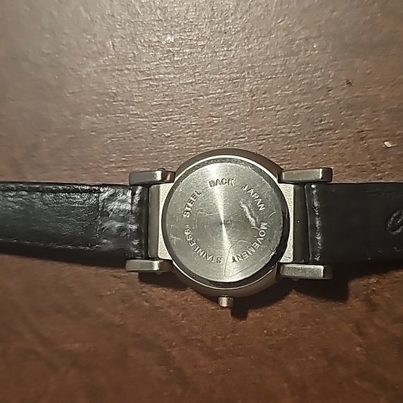 Authentic Cuir Veritable Watch w/Black Cuir Veritable Band, Quartz, Japan Moveme - Picture 7 of 9